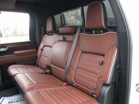 Used 2024 GMC Sierra 2500 Denali Ultimate image 23