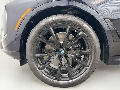 New 2026 BMW X7 xDrive40i w/ M Sport Package image 2