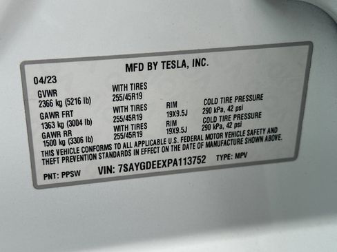 Used 2023 Tesla Model Y Long Range image 30