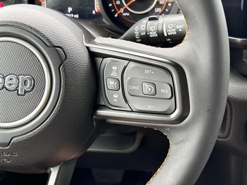 Used 2024 Jeep Wrangler Unlimited Sport AWD/4WD image 9