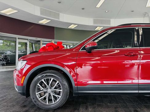 Used 2019 Volkswagen Tiguan SE w/ Panoramic Sunroof Package FWD image 13
