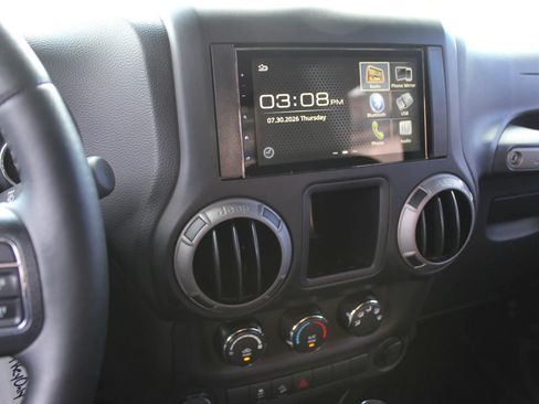 Used 2014 Jeep Wrangler Sport AWD/4WD image 16