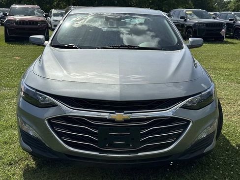 Used 2023 Chevrolet Malibu LT image 3