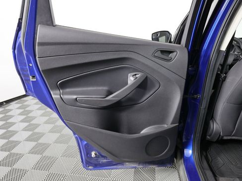 Used 2019 Ford Escape S image 15