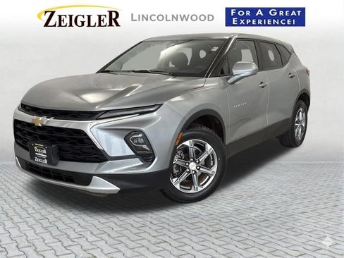 Used 2023 Chevrolet Blazer LT w/ Driver Confidence Package AWD/4WD image 2