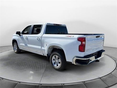 Used 2025 Chevrolet Silverado 1500 LT image 5