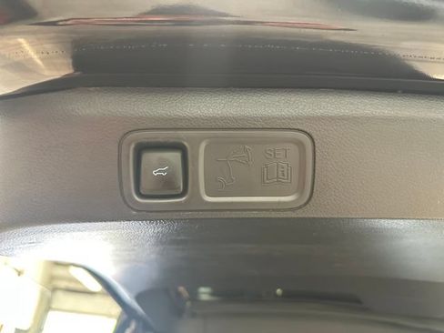 Used 2024 Ford Expedition Max Platinum AWD/4WD image 32