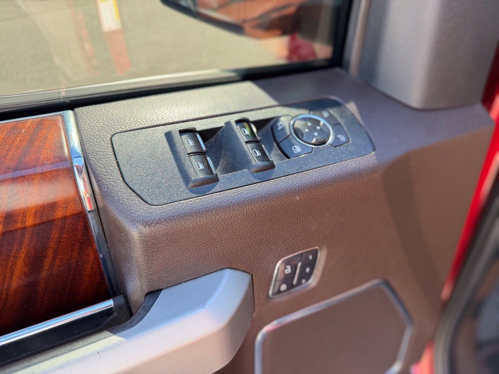 Used 2018 Ford F150 King Ranch w/ Equipment Group 601A Luxury AWD/4WD image 22