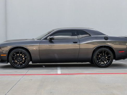 Used 2022 Dodge Challenger GT image 20