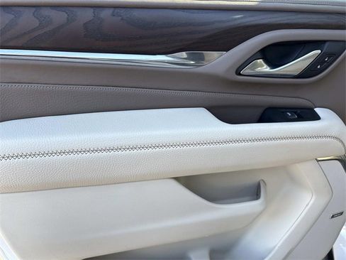 Used 2023 GMC Yukon XL Denali image 20