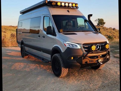Used 2022 Mercedes-Benz Sprinter 2500 image 22