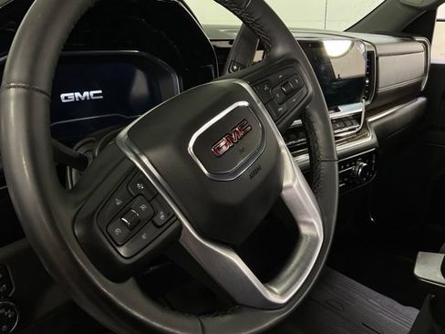 Used 2024 GMC Sierra 1500 SLE w/ Preferred Package AWD/4WD image 18