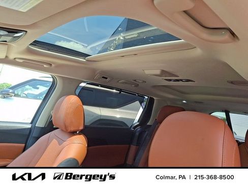 Certified 2024 Kia Carnival SX Prestige FWD image 17