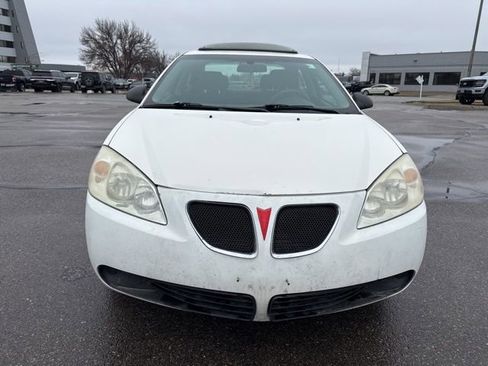 Used 2005 Pontiac G6 Sedan w/ Premium Value Package image 6