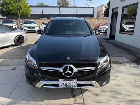 Used 2019 Mercedes-Benz GLC 300 4MATIC Coupe image 4