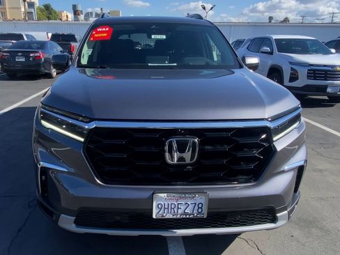 Used 2023 Honda Pilot Elite image 4
