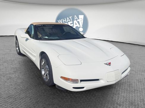 Used 1999 Chevrolet Corvette Convertible w/ Memory Pkg RWD image 1
