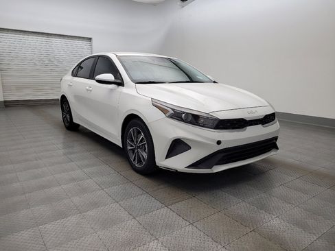 Used 2022 Kia Forte LXS image 13
