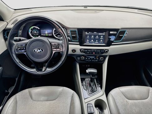 Used 2018 Kia Niro EX FWD image 14