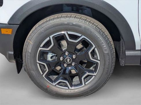 New 2026 Ford Bronco Sport Outer Banks AWD/4WD image 16
