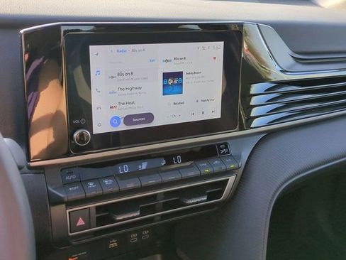 Certified 2025 Toyota Camry SE image 12