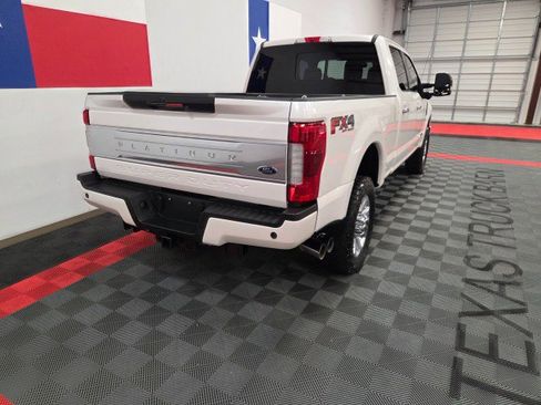 Used 2019 Ford F350 Platinum w/ Platinum Ultimate Package image 19