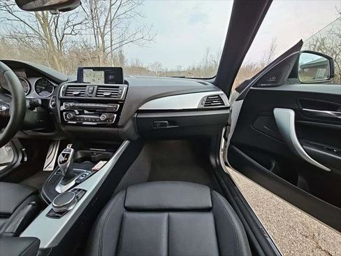 Used 2017 BMW 230i Coupe image 18