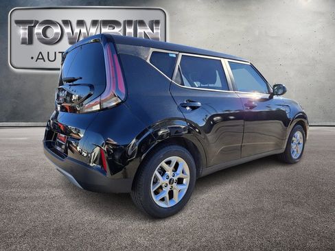 Certified 2024 Kia Soul LX w/ Option Group 015 FWD image 5
