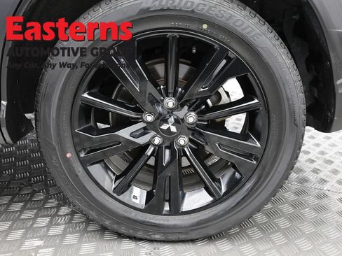 Used 2024 Mitsubishi Eclipse Cross LE AWD/4WD image 35