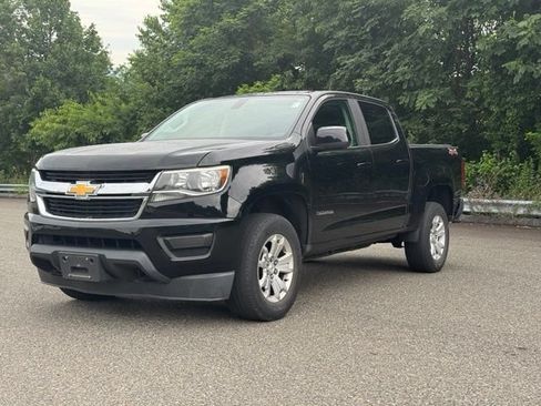 Used 2018 Chevrolet Colorado LT AWD/4WD image 3