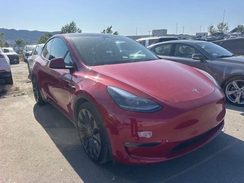 Used 2023 Tesla Model Y Performance AWD/4WD image 2