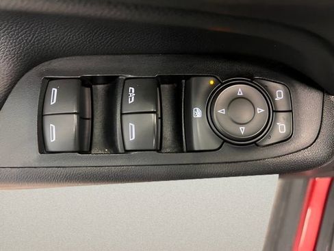Used 2020 Chevrolet Equinox LT w/ Driver Convenience Package FWD image 18