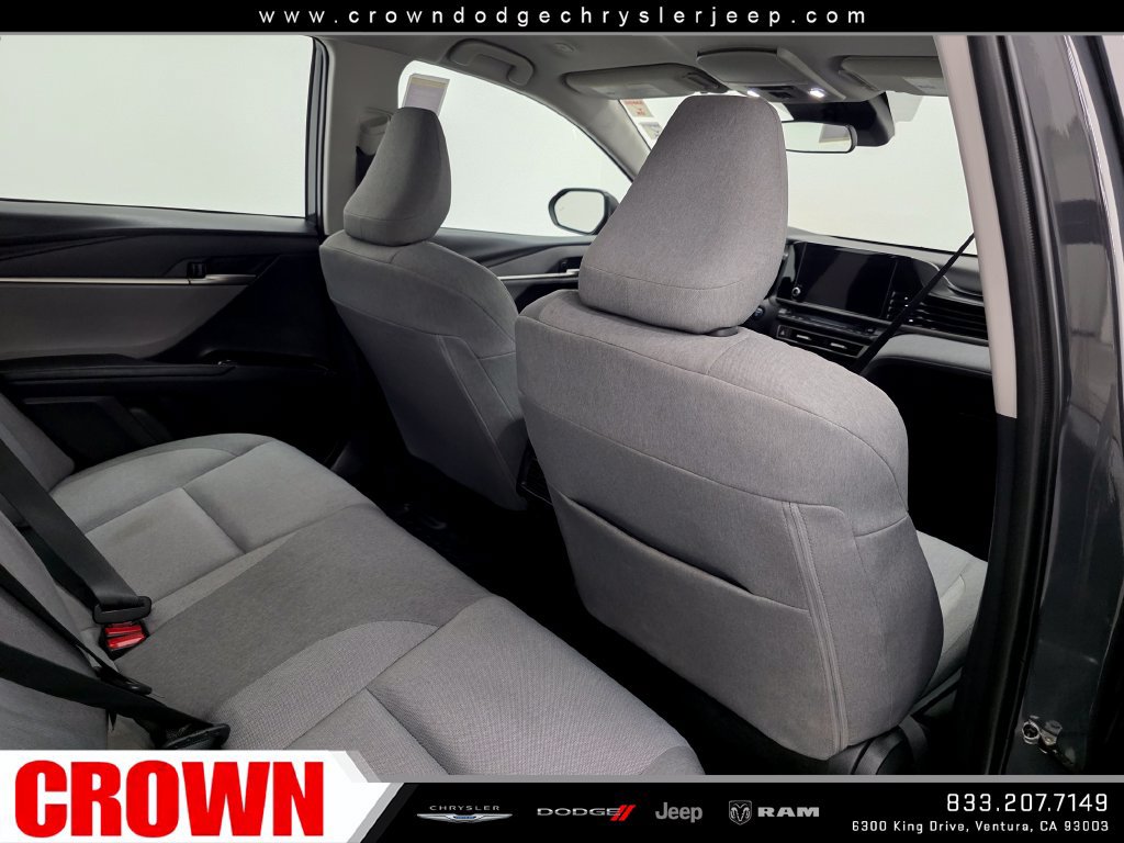 Used 2025 Toyota Camry LE FWD image 15
