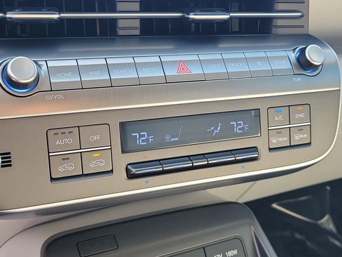 New 2026 Hyundai Kona SEL Premium image 28