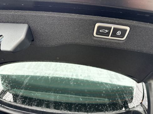 Used 2025 Hyundai Sonata Limited image 12