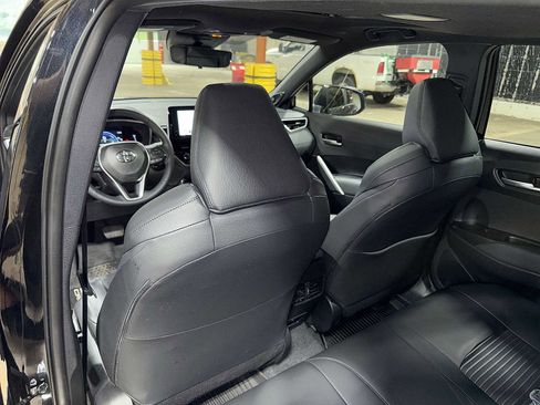 Used 2025 Toyota Corolla Cross AWD Hybrid w/ Convenience Package image 29
