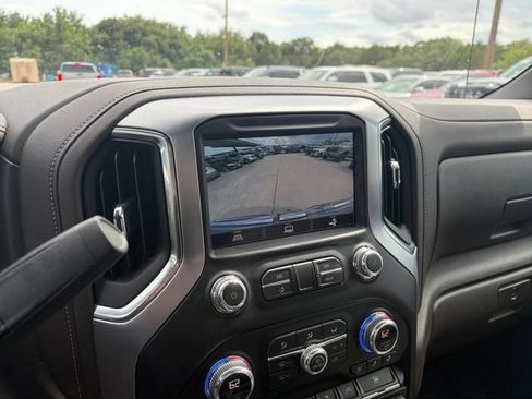 Used 2021 GMC Sierra 1500 SLT RWD image 11
