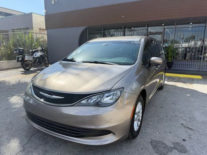 Used 2017 Chrysler Pacifica Touring