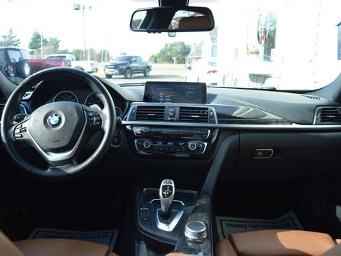 Used 2017 BMW 330i xDrive Sedan image 30