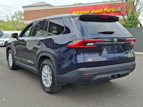Certified 2024 Toyota Grand Highlander AWD image 4