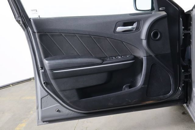 Used 2023 Dodge Charger SXT RWD image 25