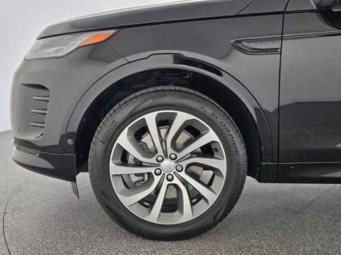 Used 2024 Land Rover Discovery Sport Dynamic SE AWD/4WD image 9