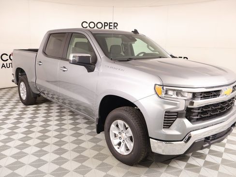 Used 2025 Chevrolet Silverado 1500 LT AWD/4WD image 1