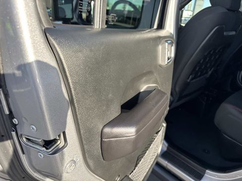 Used 2020 Jeep Gladiator Rubicon image 26