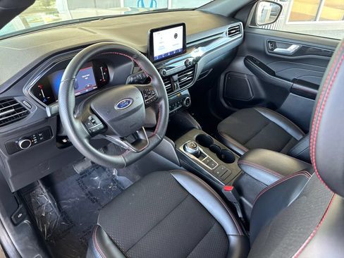 Used 2025 Ford Escape ST-Line FWD image 9