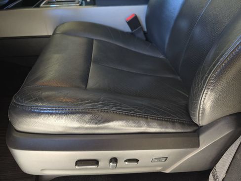 Used 2012 Ford Expedition Limited AWD/4WD image 31