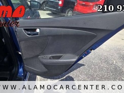 Used 2016 Hyundai Veloster w/ Option Group 02 FWD image 23