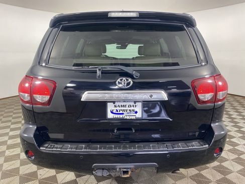 Used 2018 Toyota Sequoia Limited w/ Safety & Convenience Package AWD/4WD image 6