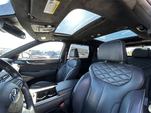Used 2022 Hyundai Palisade Calligraphy image 12