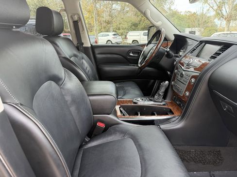 Used 2019 INFINITI QX80 Luxe w/ All-Season Package image 10